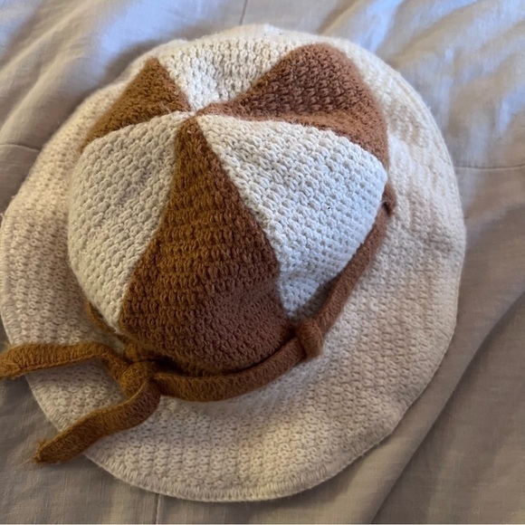 Knit‎ colorblock bucket hat - Picture 2 of 7